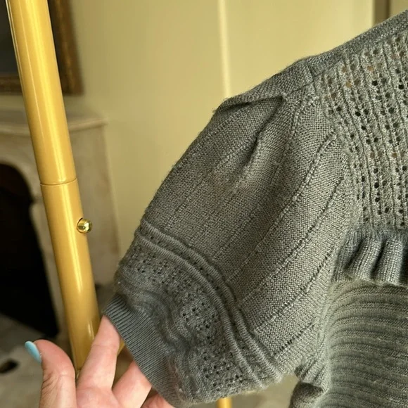 LOFT cute sweater top, XS - Picture 3 of 3